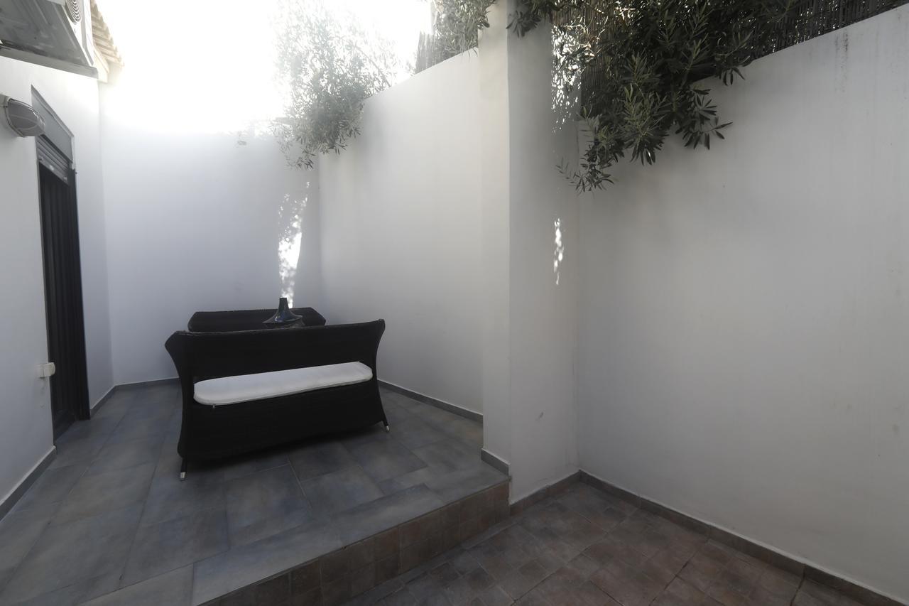 Gazi Boutique Apartment 2 Atene Esterno foto