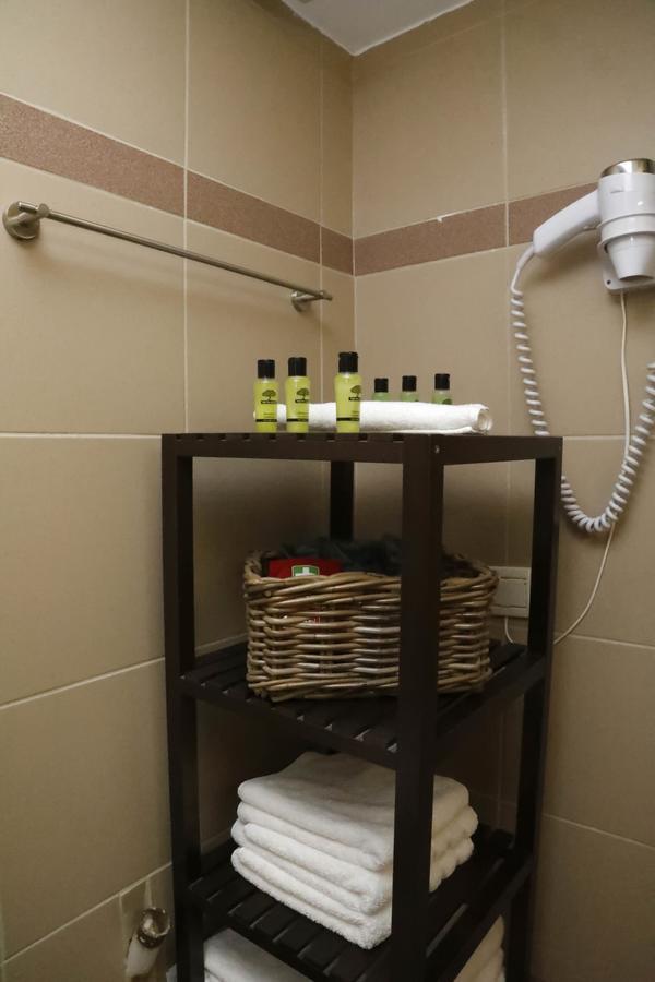 Gazi Boutique Apartment 2 Atene Esterno foto